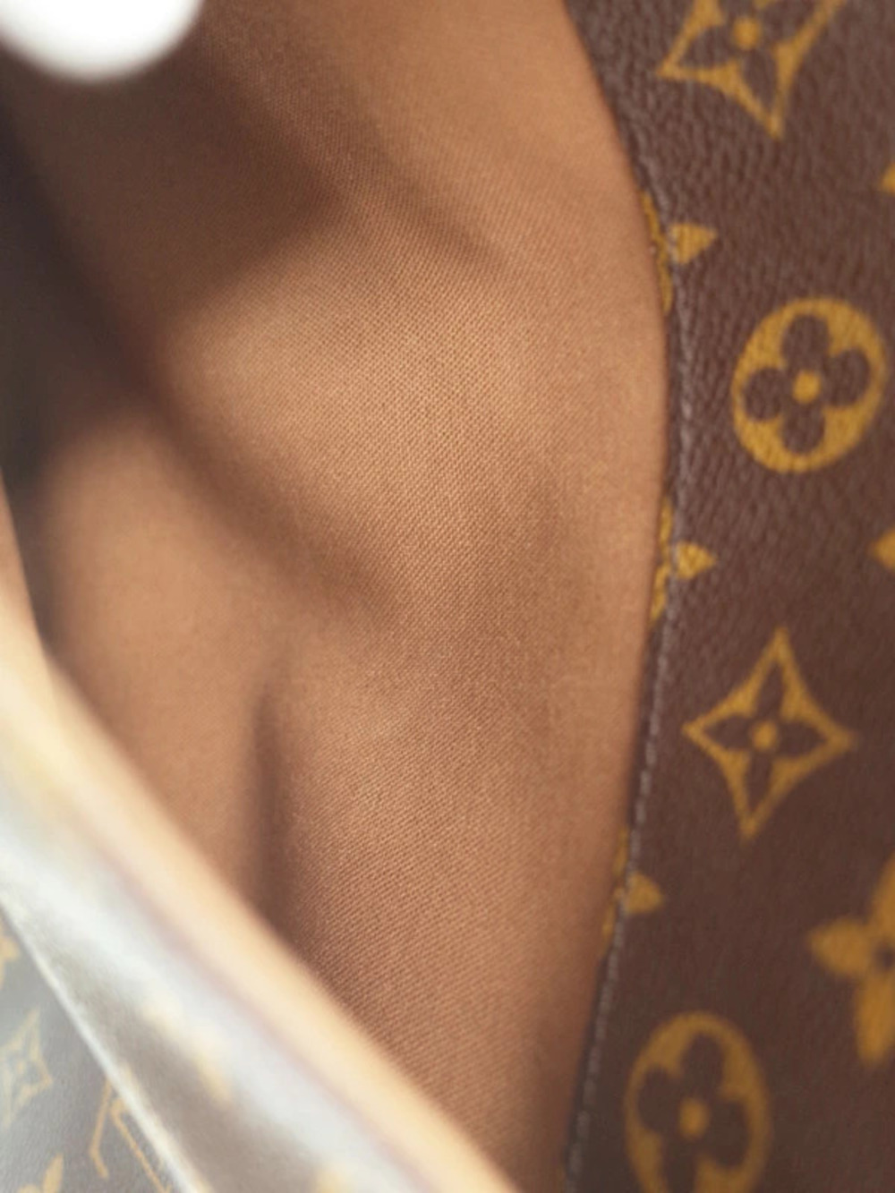 Louis Vuitton Monogram Odeon Shoulder Bag - Picture 5 of 9